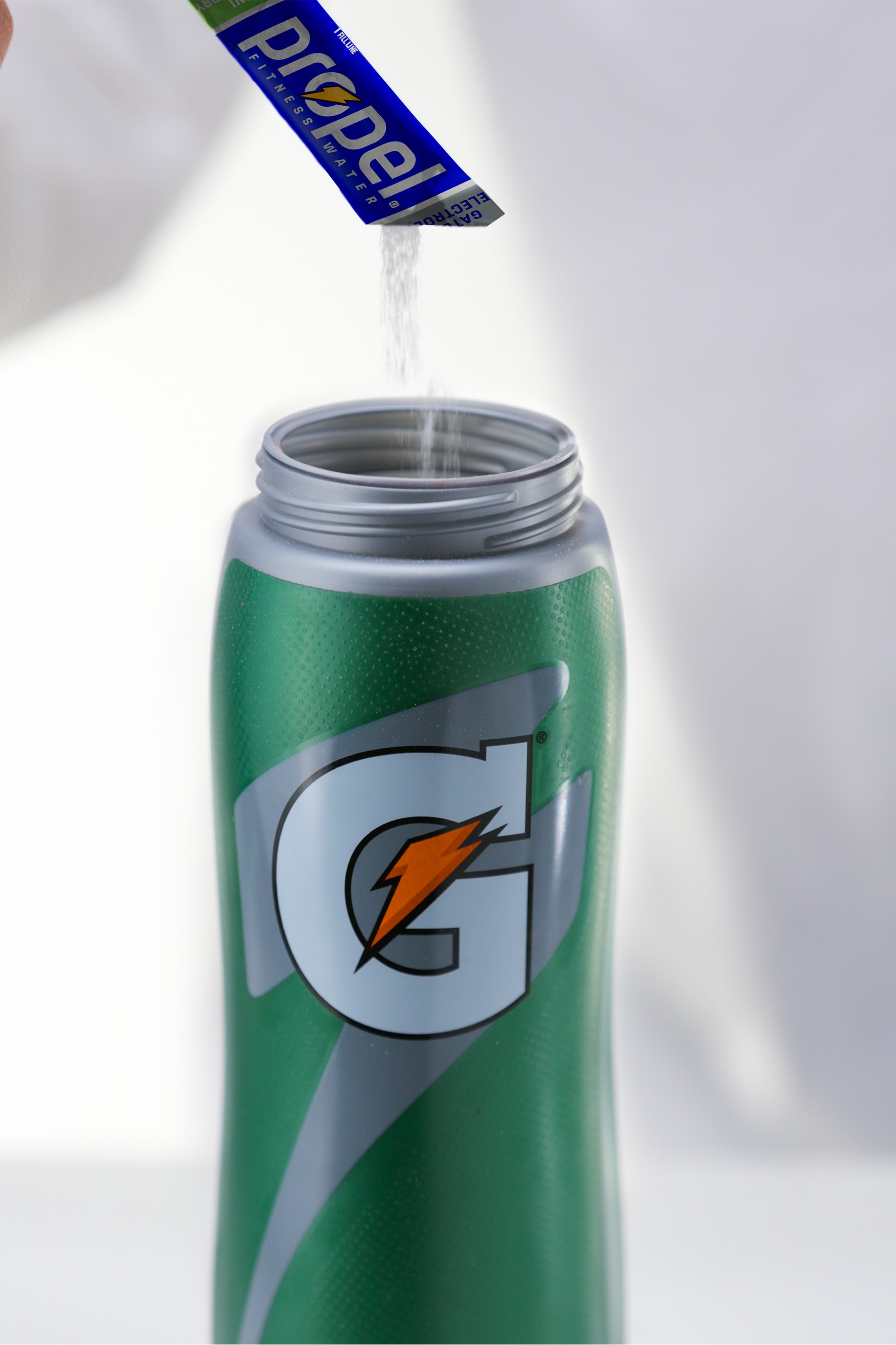 Kiwi Strawberry Gatorade Propel Powder (30 sticks) Powders | 723956IRU